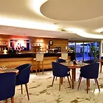 Jasmin Elite & Апарт-отель 4*