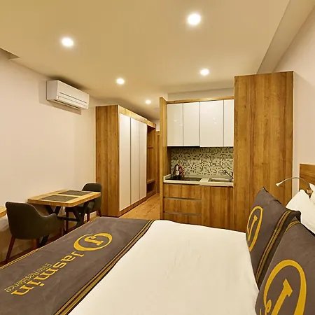 Jasmin Elite & 居姆贝特